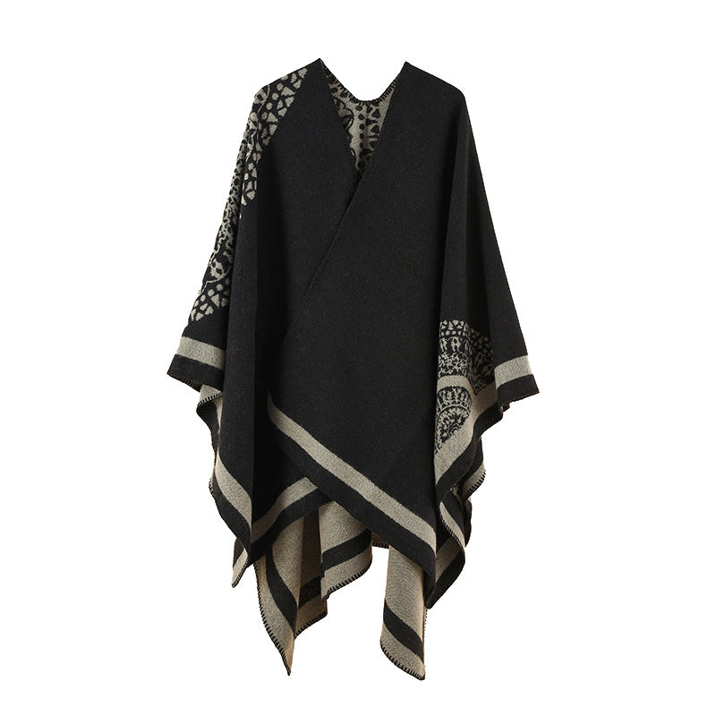 Damen Oversized Strickponcho mit Musterbesatz und asymmetrischem Saum – Avérine