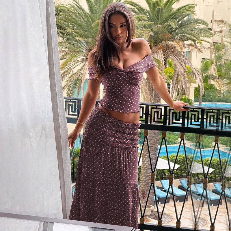 Damen Verspieltes Maxikleid mit schulterfreiem Design und voluminiösen Rüschen Echo Archiv
