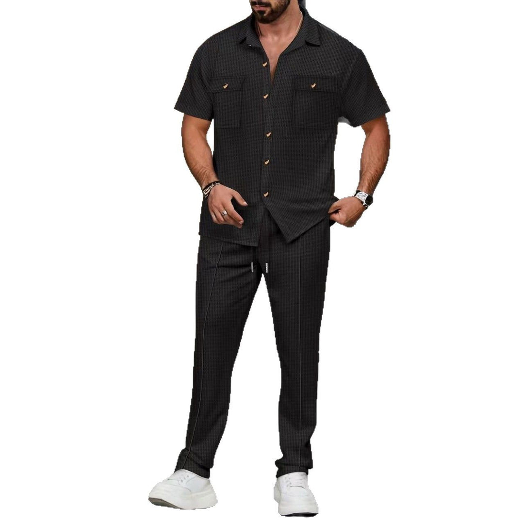 Herren lässiges Kurzarmhemd mit zwei praktischen Taschen und modischer Hose Echoarchiv