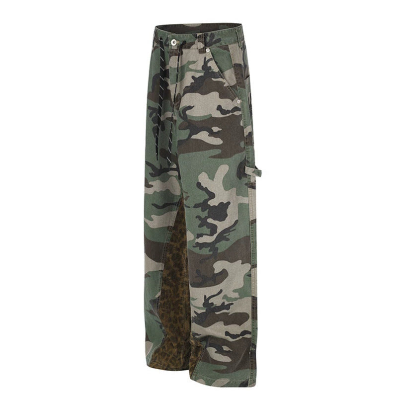 Damen weite Cargo-Hose mit Camouflage-Print und Leo-Kontrastbahnen Echoarchiv