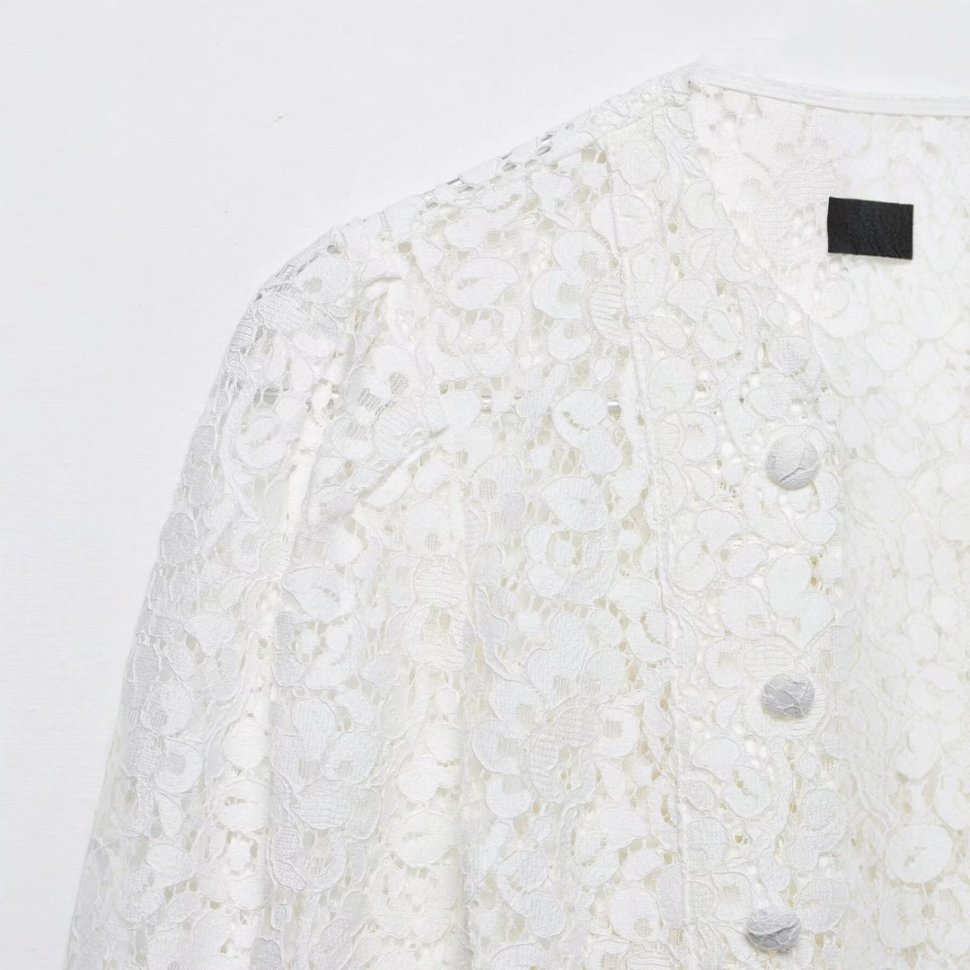 Damen Spitzenbluse im Jackenlook mit floralem Spitzenmuster und Zierknopfleiste Echo Archiv