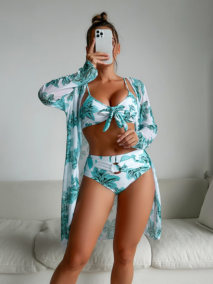 Damen Bikini-Set mit floralem Design und passendem Strandüberwurf Echo Archiv