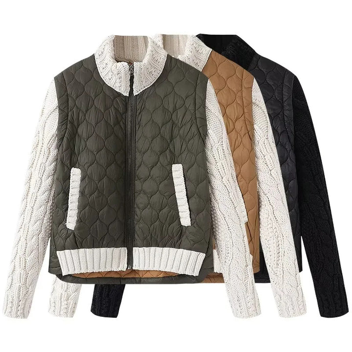 Damen gesteppte Hybridjacke mit Strickärmeln, Stehkragen und Pattentaschen – Célinea