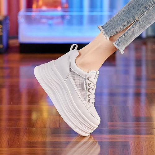 Damen Sportliche Plateausneaker mit atmungsaktiver Obermaterialkombination Echo Archiv