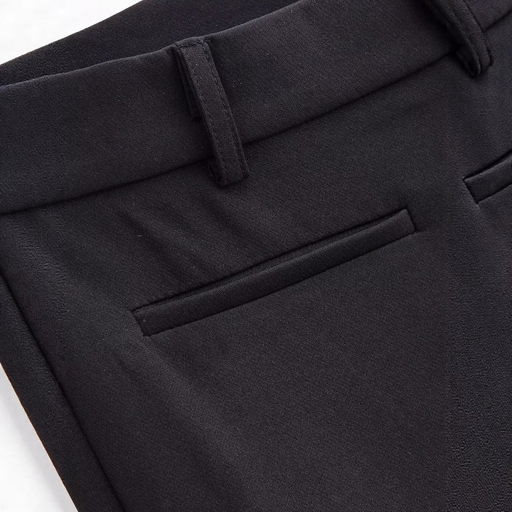 Damen Elegante gerade geschnittene Anzughose mit Bundschlaufen und Paspeltaschen Echoarchiv