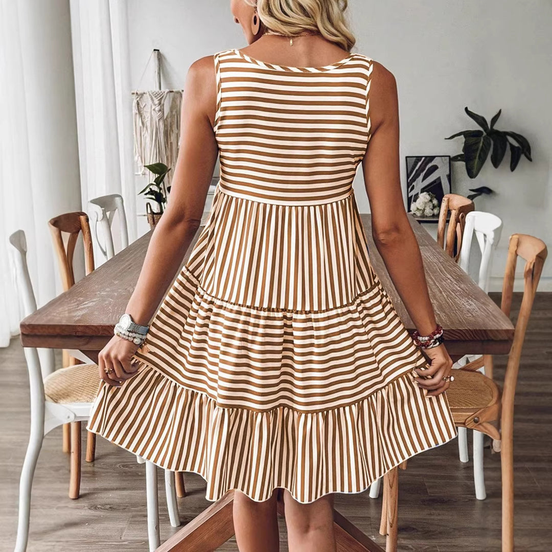 Damen Freizeitkleid mit modischem Streifenmuster und Rüschensaum Echo Archiv
