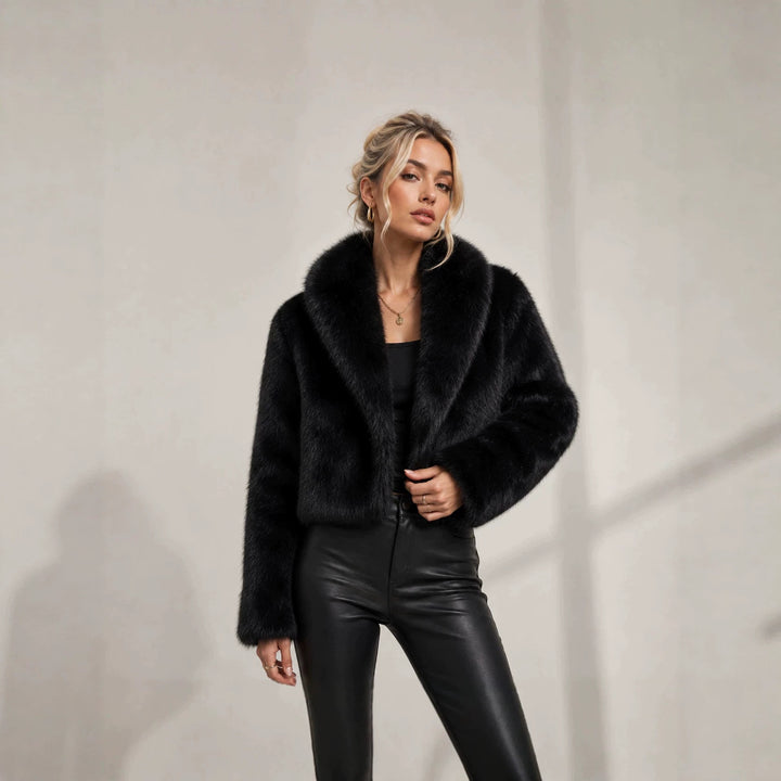Damen Cropped Kunstpelz-Kurzjacke mit extravoluminösem Schalkragen Echo Archiv