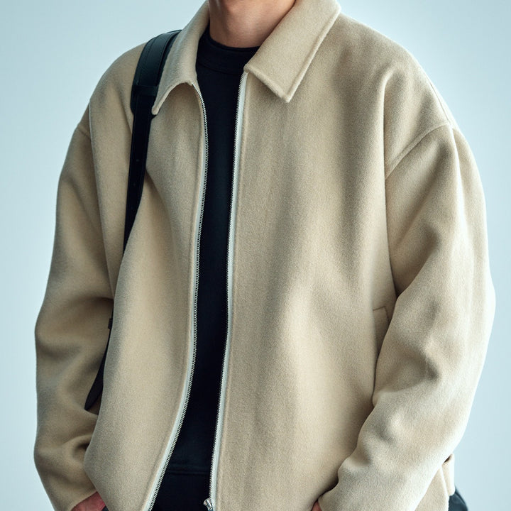 Herren Wolljacke mit Reißverschluss und weiter Passform Echoarchiv