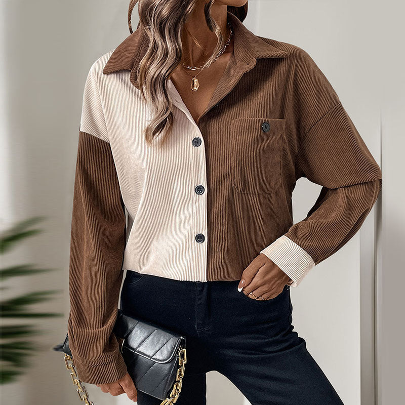 Damen Lässige Cord-Hemdbluse mit asymmetrischer Zweifarb-Optik, Knopfleiste und Brusttasche – Élovi