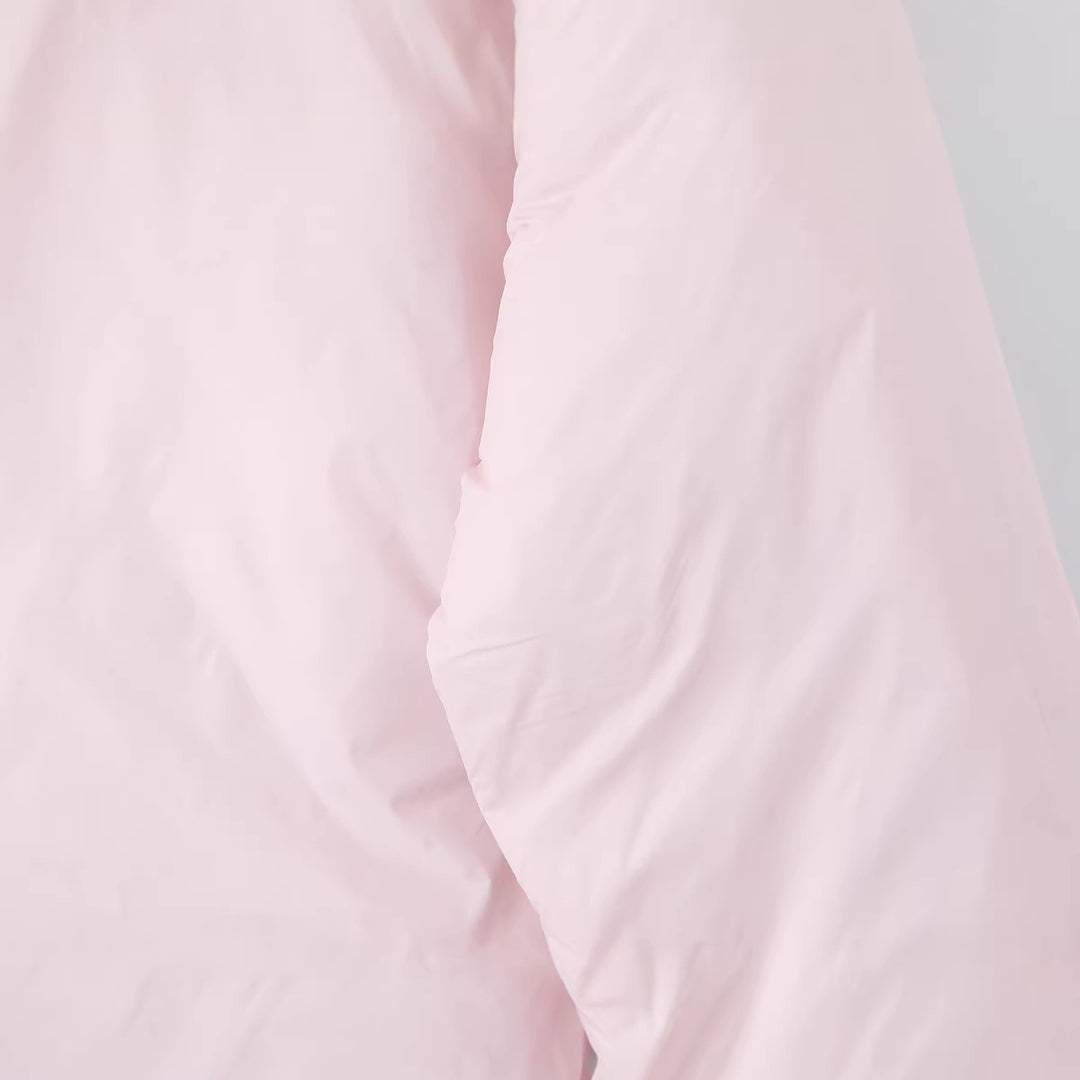 Damen Kurze boxy Funktionsjacke mit Kapuze, wattierter Isolierung und diagonalen Reißverschlusstaschen Echoarchiv