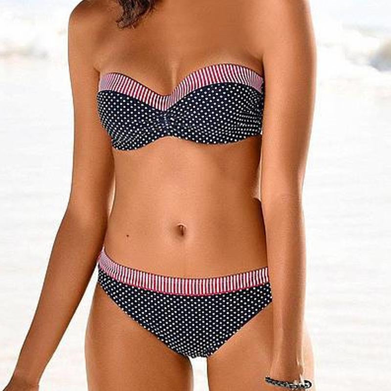 Damen Bandeau-Bikini mit gepolstertem Oberteil und wendbarem Höschen Echo Archiv