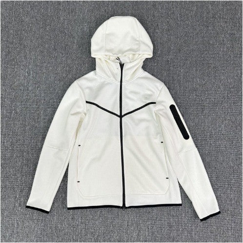 Herren sportliche Fleecejacke mit verstellbarem Kapuzenkragen und funktionalen Reißverschlusstaschen Echoarchiv