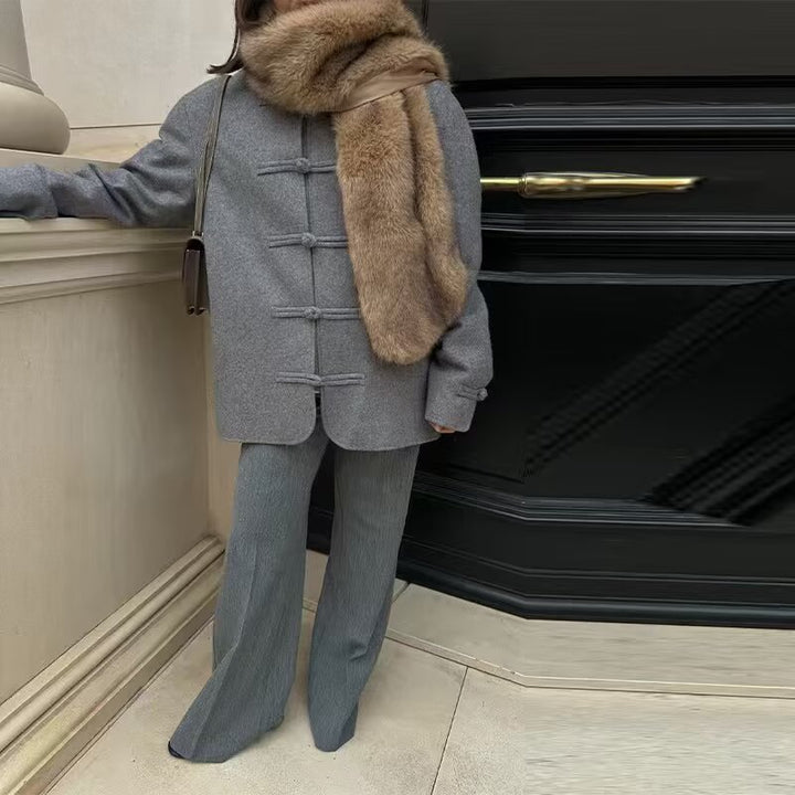 Damen Kurzer Wollmantel mit Knebelverschlüssen und Oversized-Schnitt Echo Archiv