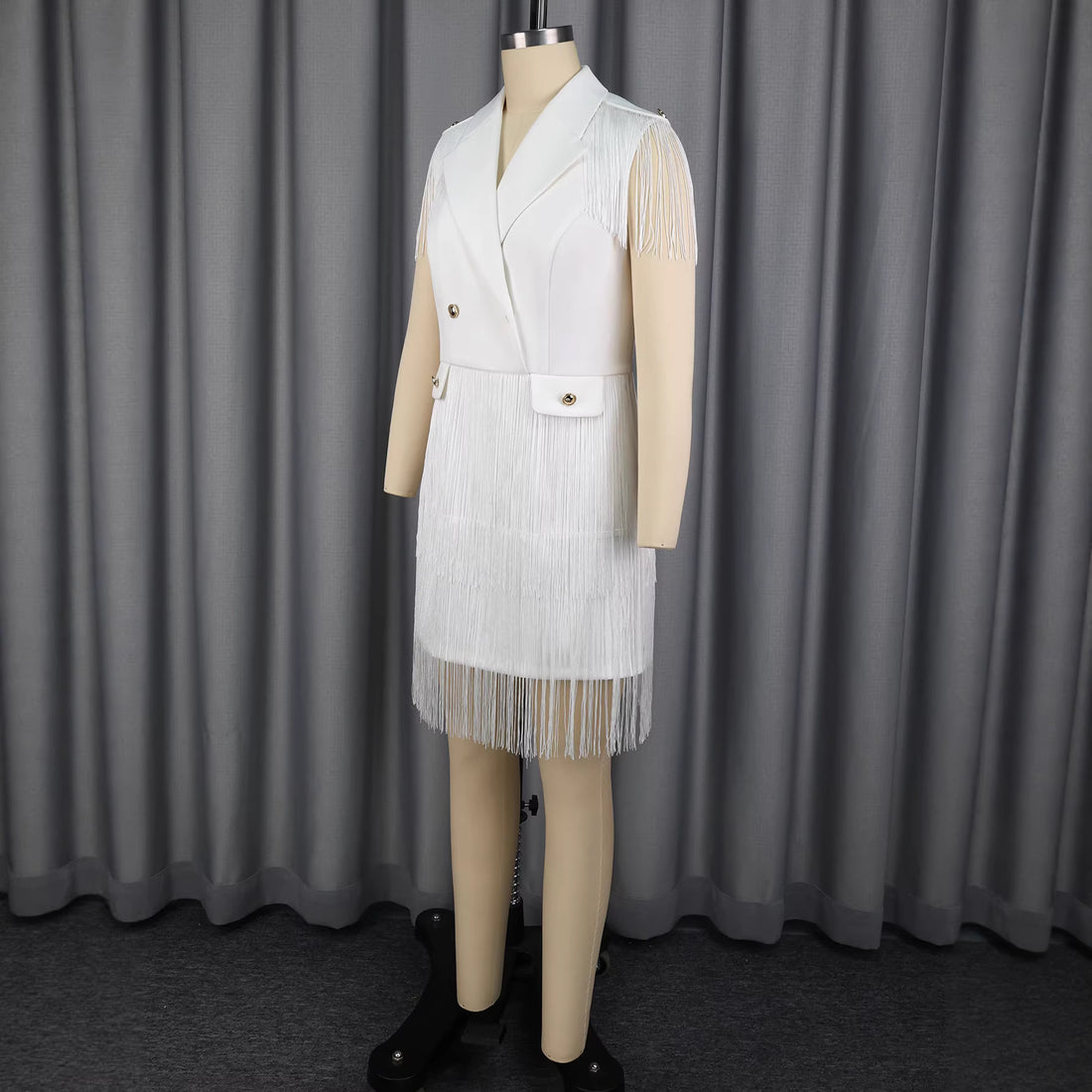 Damen Fransen-Kleid im eleganten Blazer-Stil – Élara