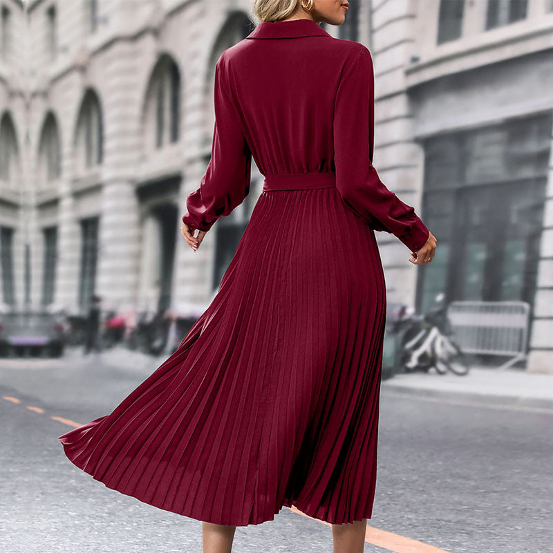 Damen Elegantes Plissee-Kleid mit Gürtel Echo Archiv