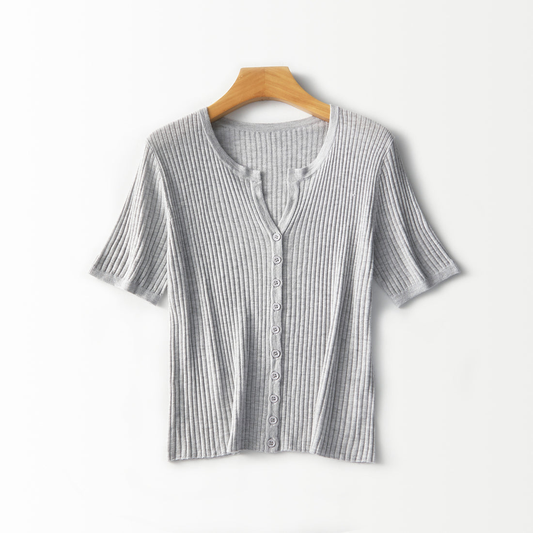 Damen Kurzärmeliger gerippter Knopfcardigan aus Feinstrick Echo Archiv