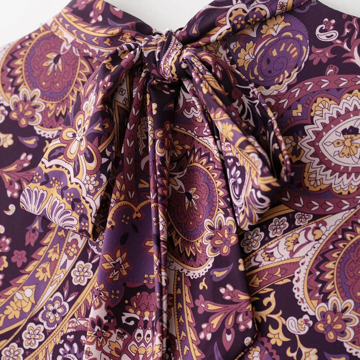 Damen nan gestuftes Maxikleid mit Paisley‑Patchwork, Schleifenkragen und langen Manschettenärmeln Echo Archiv