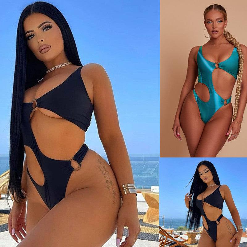 Damen Einteiliger Badeanzug mit aufregendem Cut-Out-Design und sportlichem Schnitt Echo Archiv