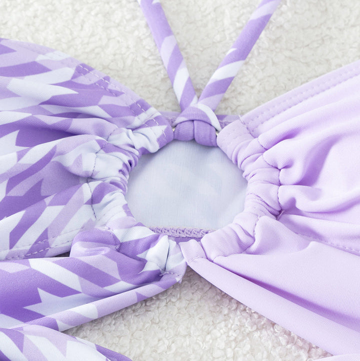 Damen Bandeau-Bikini mit modernen Knotendetails und strukturierter Oberflächenstruktur Echo Archiv