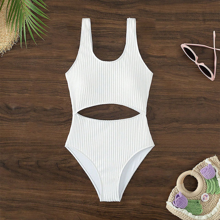 Damen Einteiler Badeanzug mit raffiniertem Cut-Out-Design und sportlichem Schnitt Echo Archiv