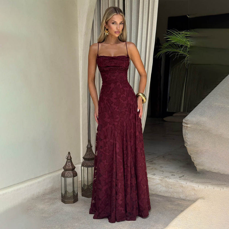 Damen Elegantes und figurumspielendes Abendkleid mit floralen Applikationen Echo Archiv