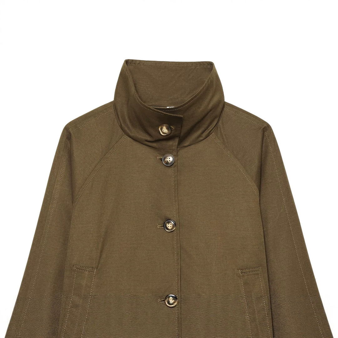 Damen Kurzjacke mit hohem Stehkragen, Tunnelzugsaum und kontrastierten Karomanschetten Echo Archiv