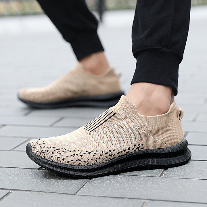Unisex nan Slip-on Stricktrainer mit formstabilem Sockenschaft, reaktionsfreudiger Leichtsohle und rutschfester Profilkante Echo Archiv