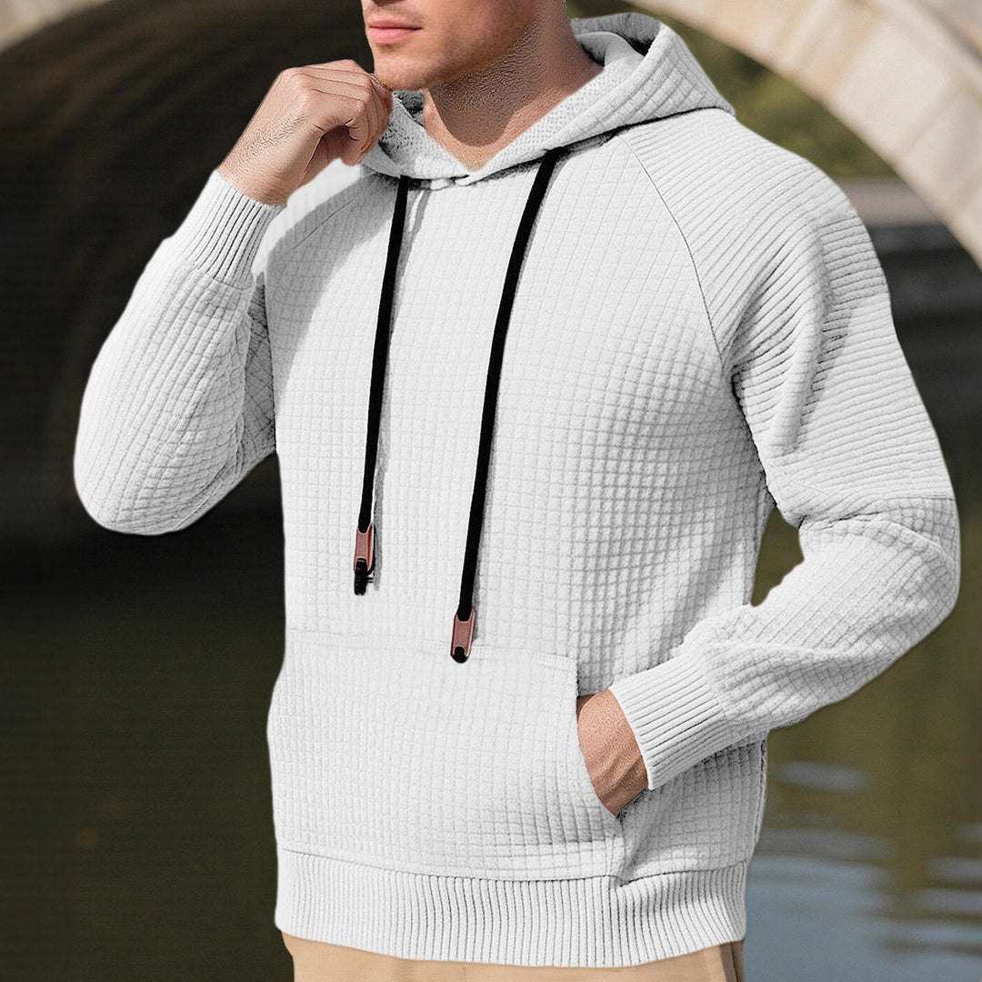 Herren sportlicher Kapuzenpullover mit innovativem Strukturdesign und praktischen Kordelzügen Echoarchiv