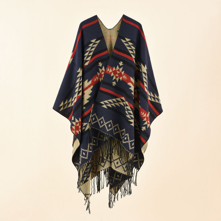 Damen Oversize-Ruana im grafischen Jacquard mit kontrastierter Innenseite und Fransensaum – Avérine