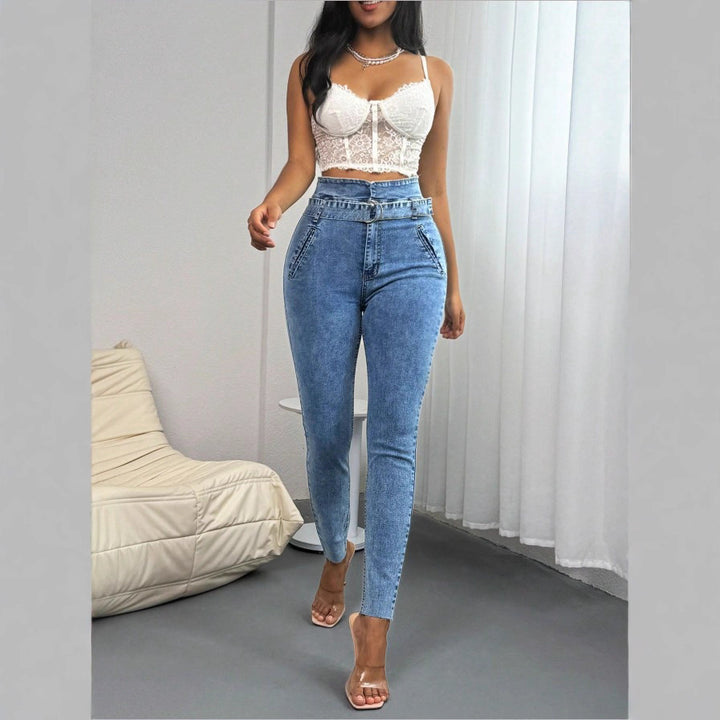 Damen Hochtaillierte Slim‑Skinny‑Jeans mit D‑Ring‑Gürtel und schrägen Eingrifftaschen Echo Archiv