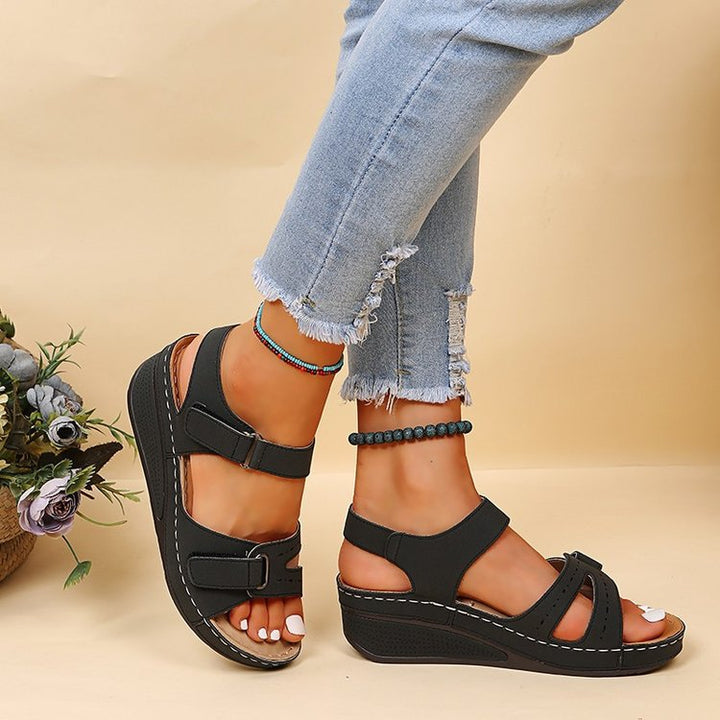 Damen  ergonomische Riemen-Sandalette mit dämpfender Memory-Innensohle und verstellbaren Klettverschlüssen Echo Archiv