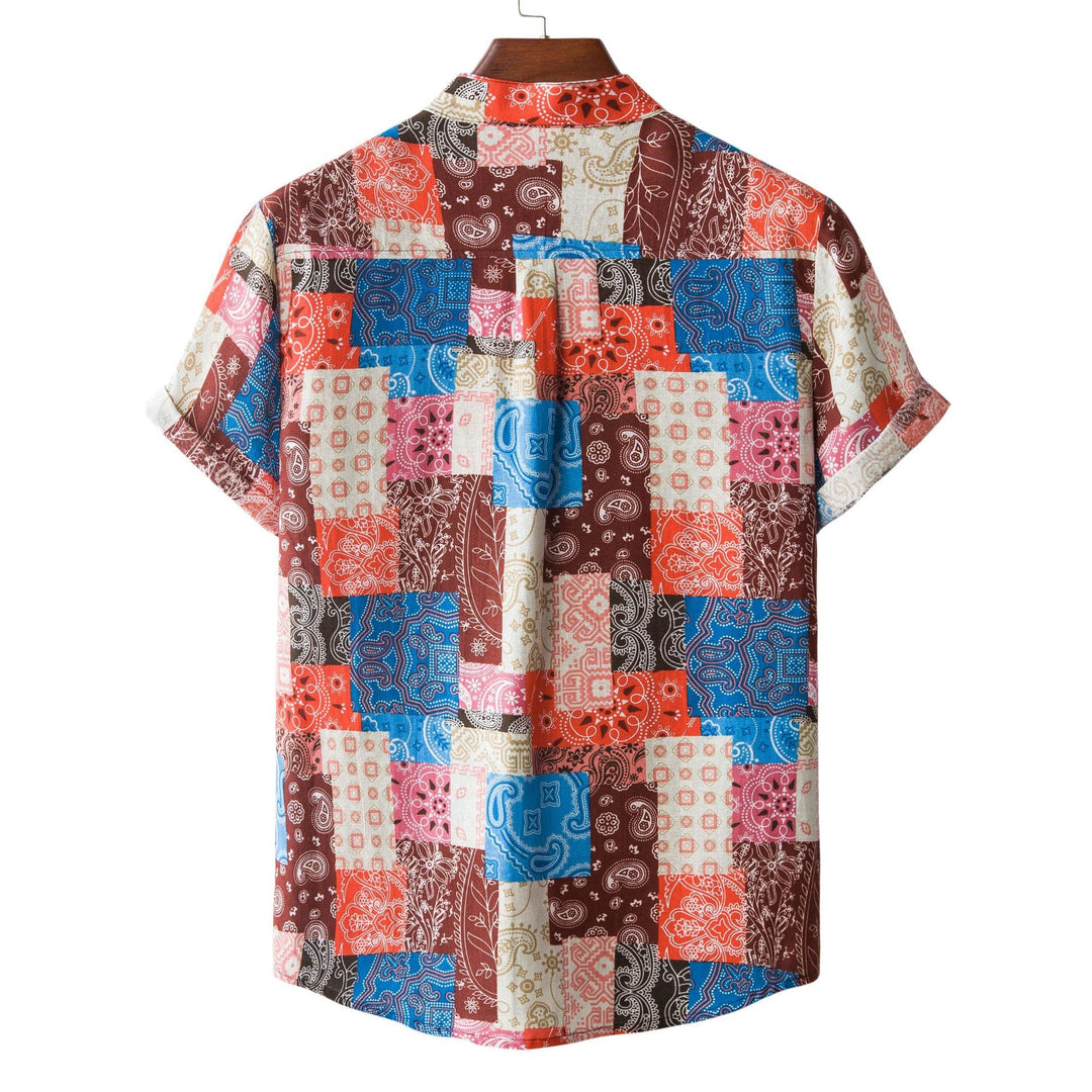 Herren Kurzarmhemd im bunten Patchwork-Design mit Henley-Ausschnitt Echoarchiv