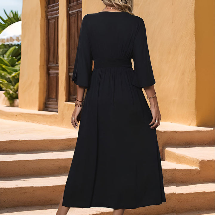 Damen Maxikleid mit V-Ausschnitt, geraffter Smoktaillenpartie und dreiviertelärmeln Echoarchiv