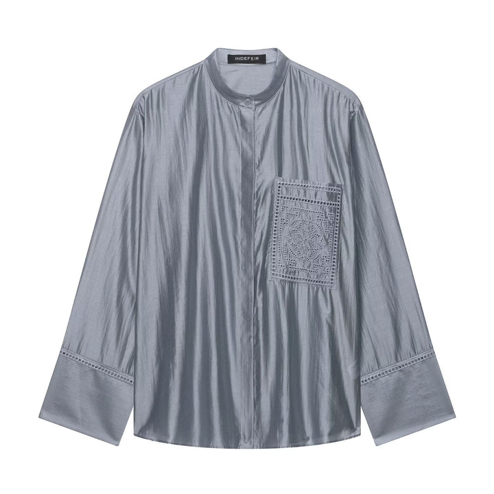 Damen Oversize Seidenoptik-Bluse mit Stehkragen und bestickter Brusttasche Echo Archiv