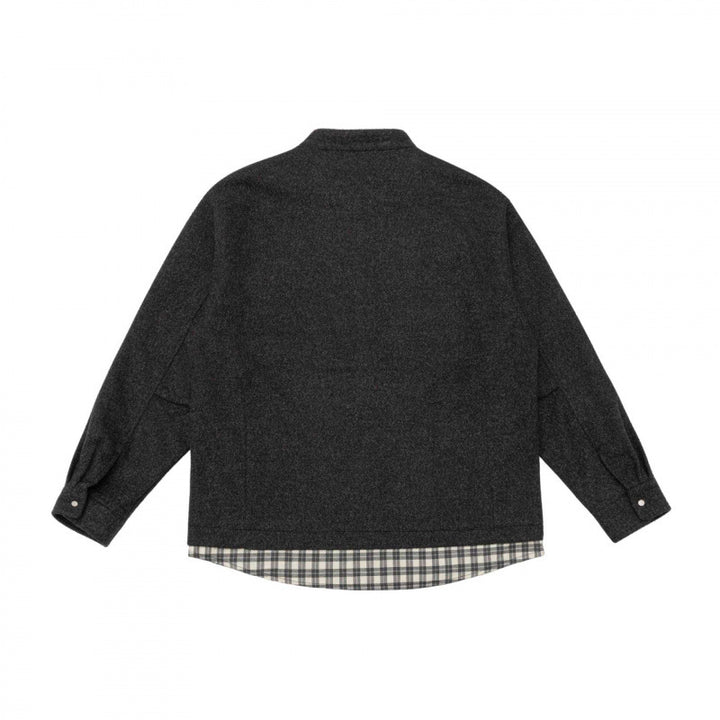 Unisex Oversize Wollmix-Hemdjacke mit Stehkragen, Druckknopfleiste und karierter Saumblende Echo Archiv