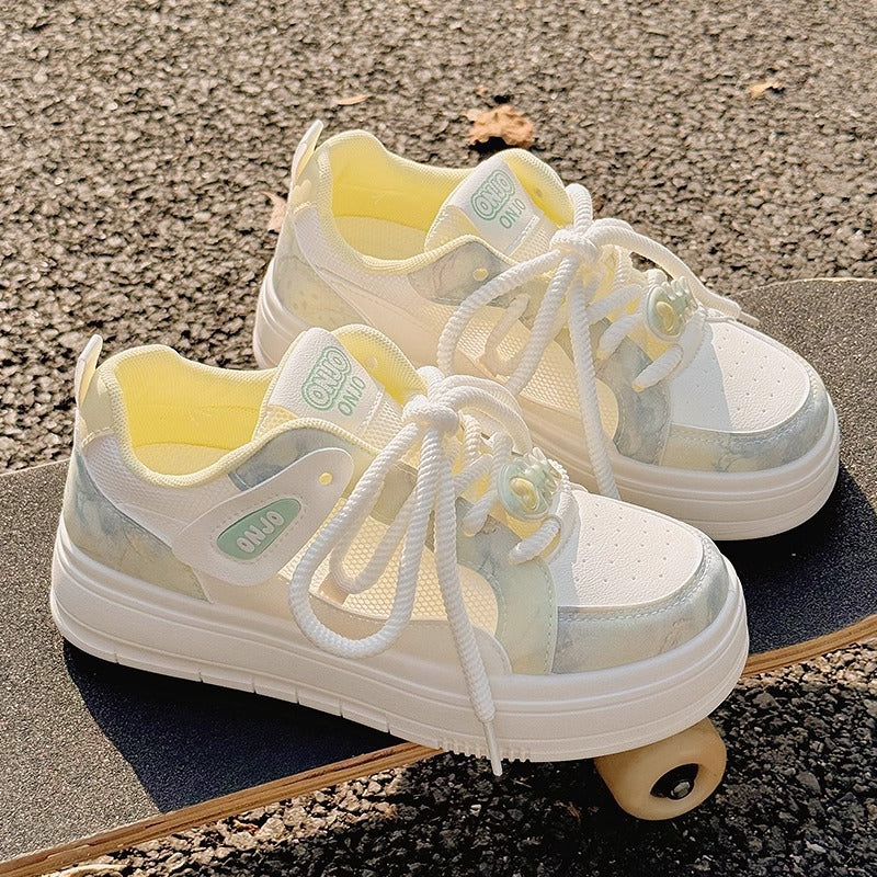 Damen Sportliche Plateau Sneakers mit atmungsaktiver Mesh-Oberfläche und modischen Details Echo Archiv