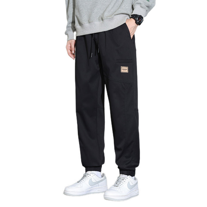 Herren Bequeme Trainingshose mit praktischen Taschen Echo Archiv