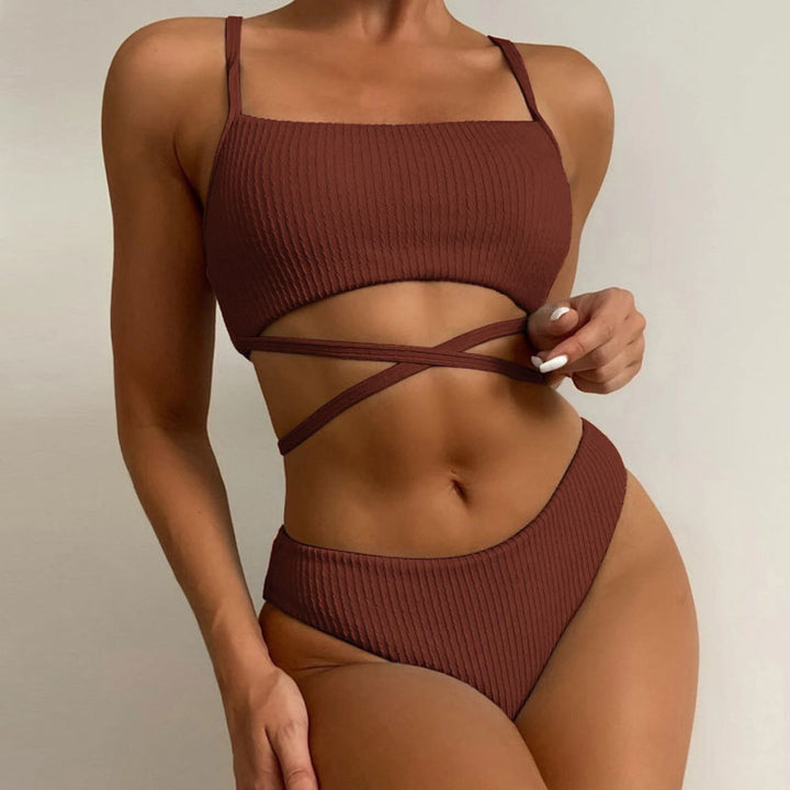 Damen Hochgeschnittener Ripp-Bikini mit Kreuzdetails Echo Archiv
