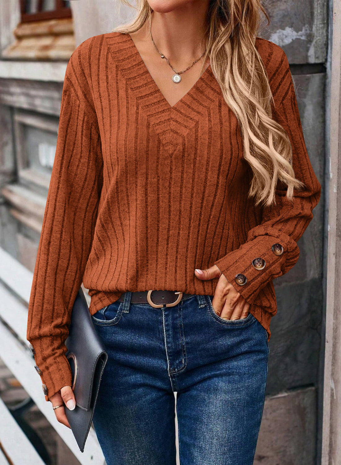 Damen Gerippter V-Ausschnitt Strickpullover mit Knopfmanschetten Echo Archiv