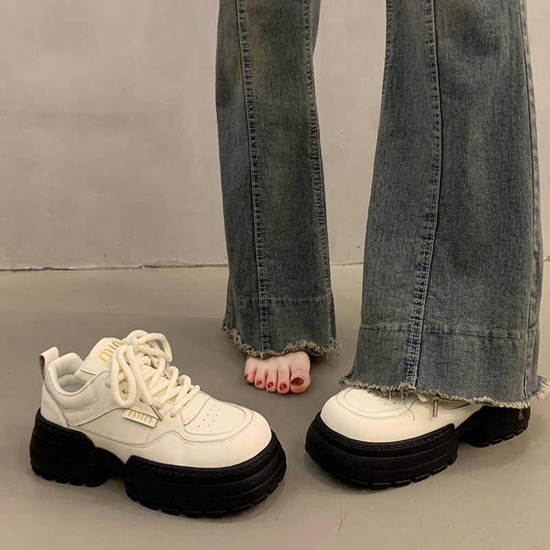 Damen Chunky Sneakers mit verstärktem Komfort und trendiger Sohlenstruktur Echo Archiv