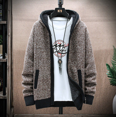 Herren Strickjacke mit asymmetrischem Reißverschluss und praktischen Taschen Echoarchiv