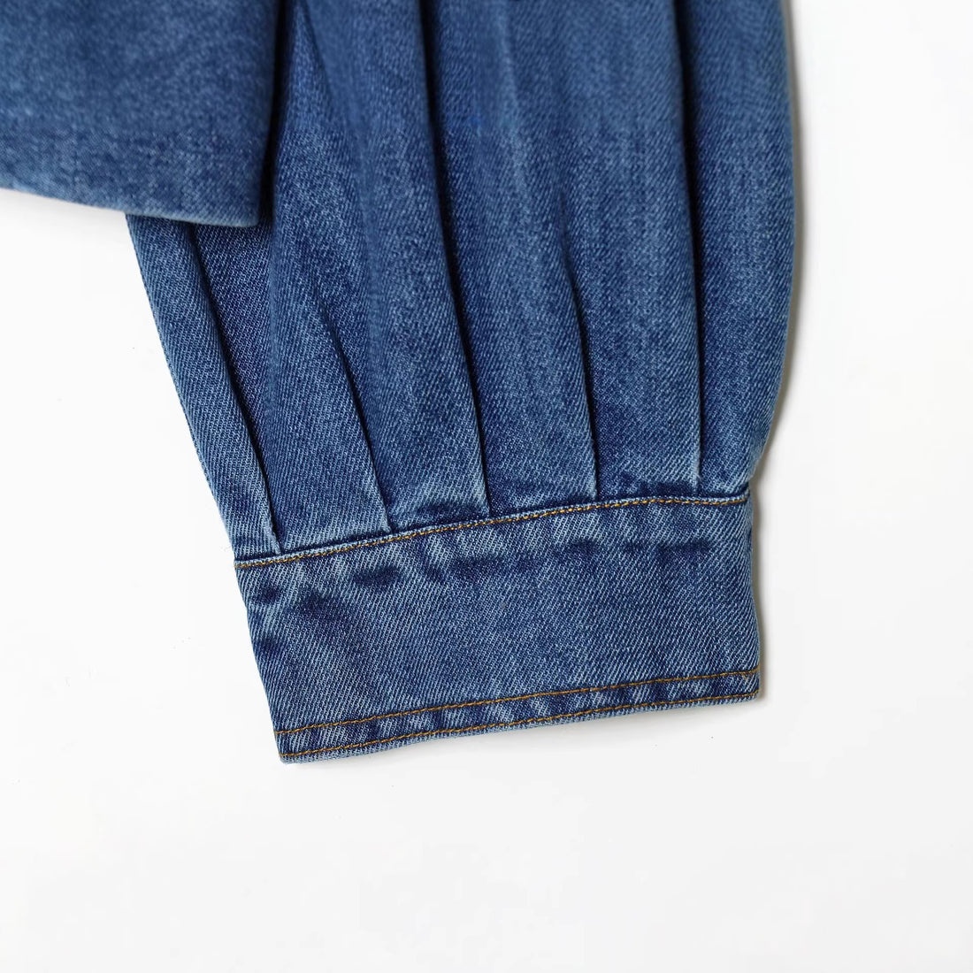 Damen Oversize Denim-Pulloverjacke mit halber Knopfleiste Echoarchiv