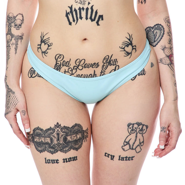 Damen Bandeau-Bikini-Set mit auffälligem Schriftzug Echo Archiv