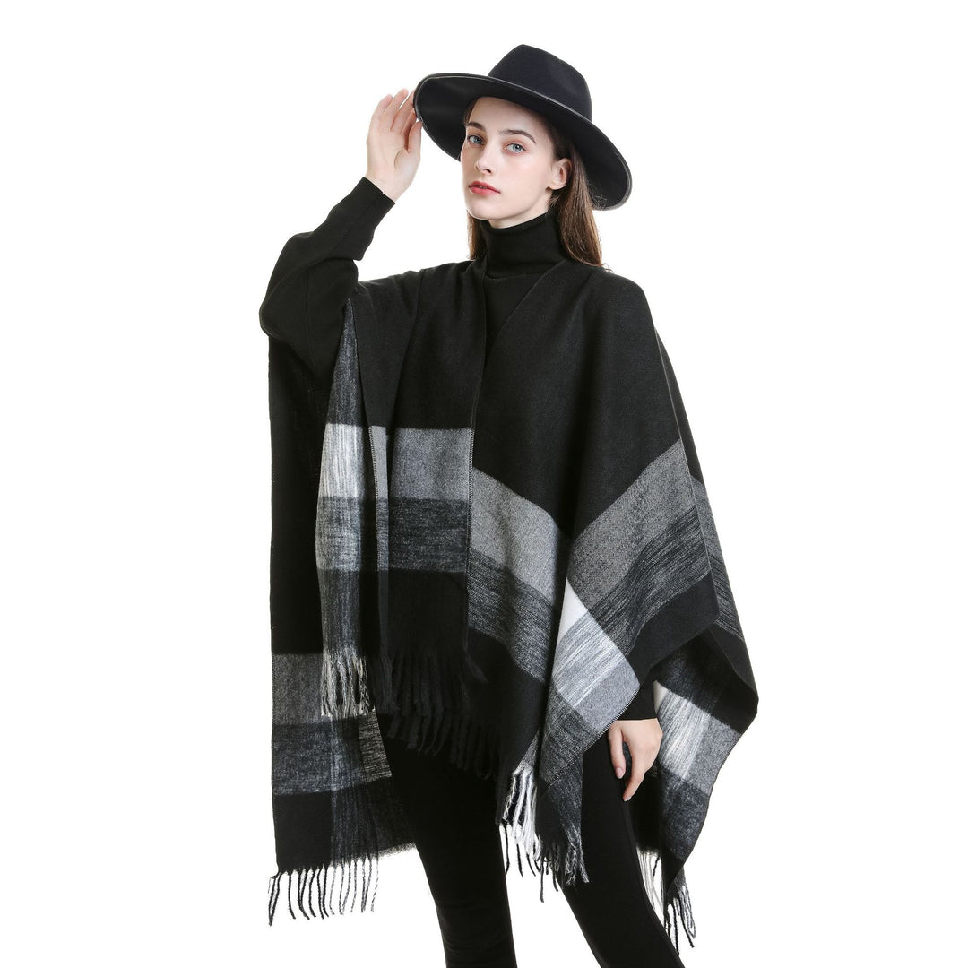 Damen Weit geschnittener Karierter Poncho mit Fransen und V‑Ausschnitt – Avérine