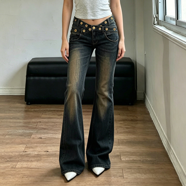 Damen Flared Jeans mit einzigartigen Knopfdetails und raffinierten Applikationen Echo Archiv