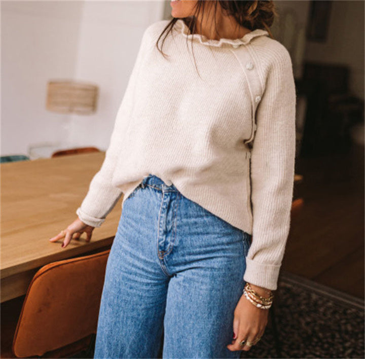 Damen Rippstrickpullover mit Rüschenkragen und seitlicher Knopfleiste – Mavelle