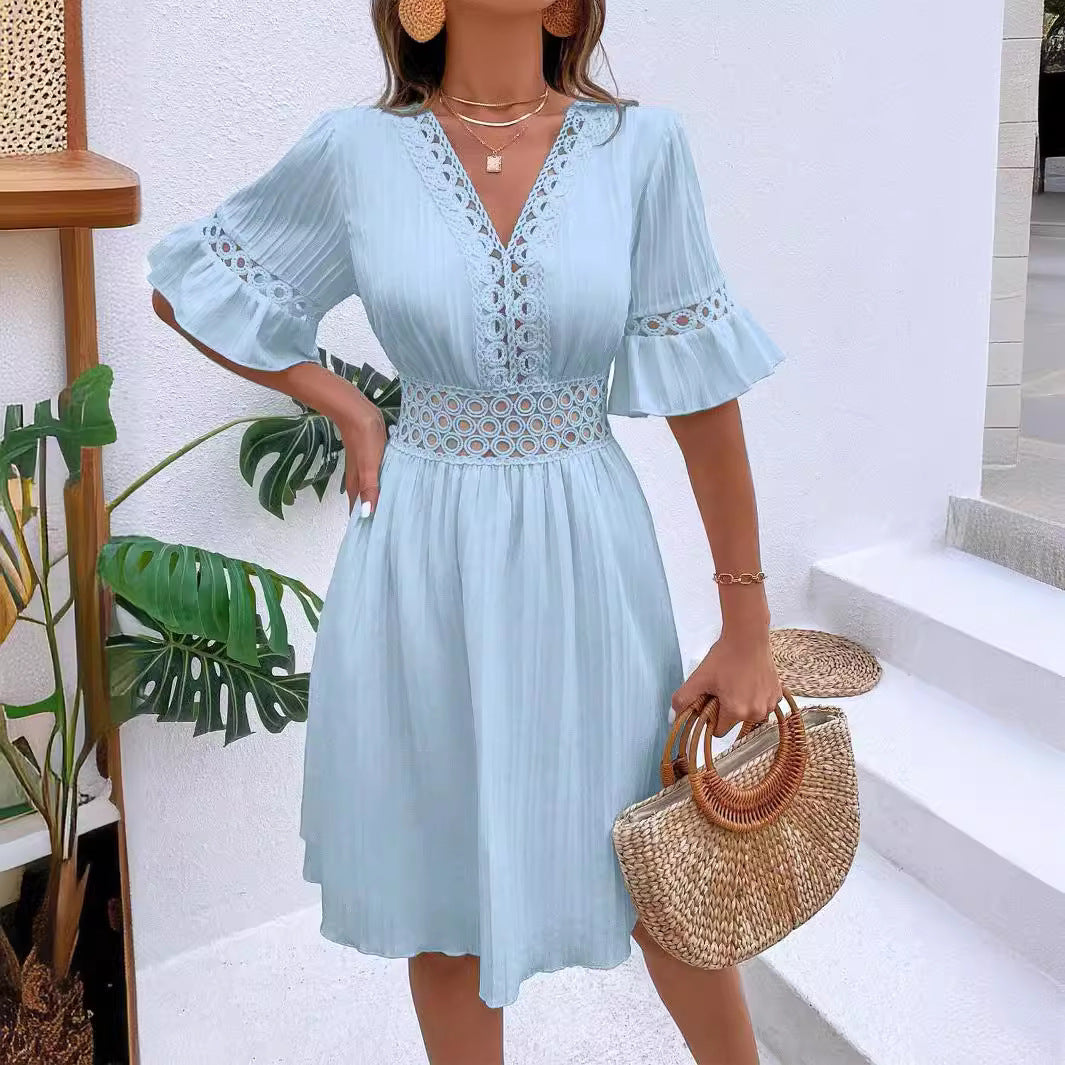 Damen Midikleid mit Plissee, Spitzeneinsatz in der Taille und Volantärmeln Echo Archiv