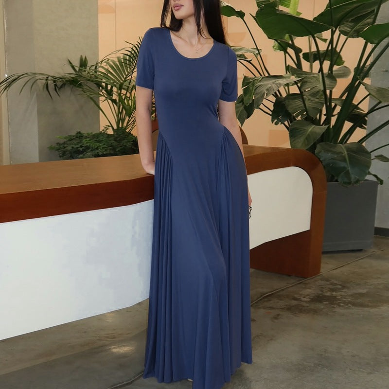 Damen Fließendes Maxikleid mit praktischen Seitentaschen und Rundhalsausschnitt Echo Archiv