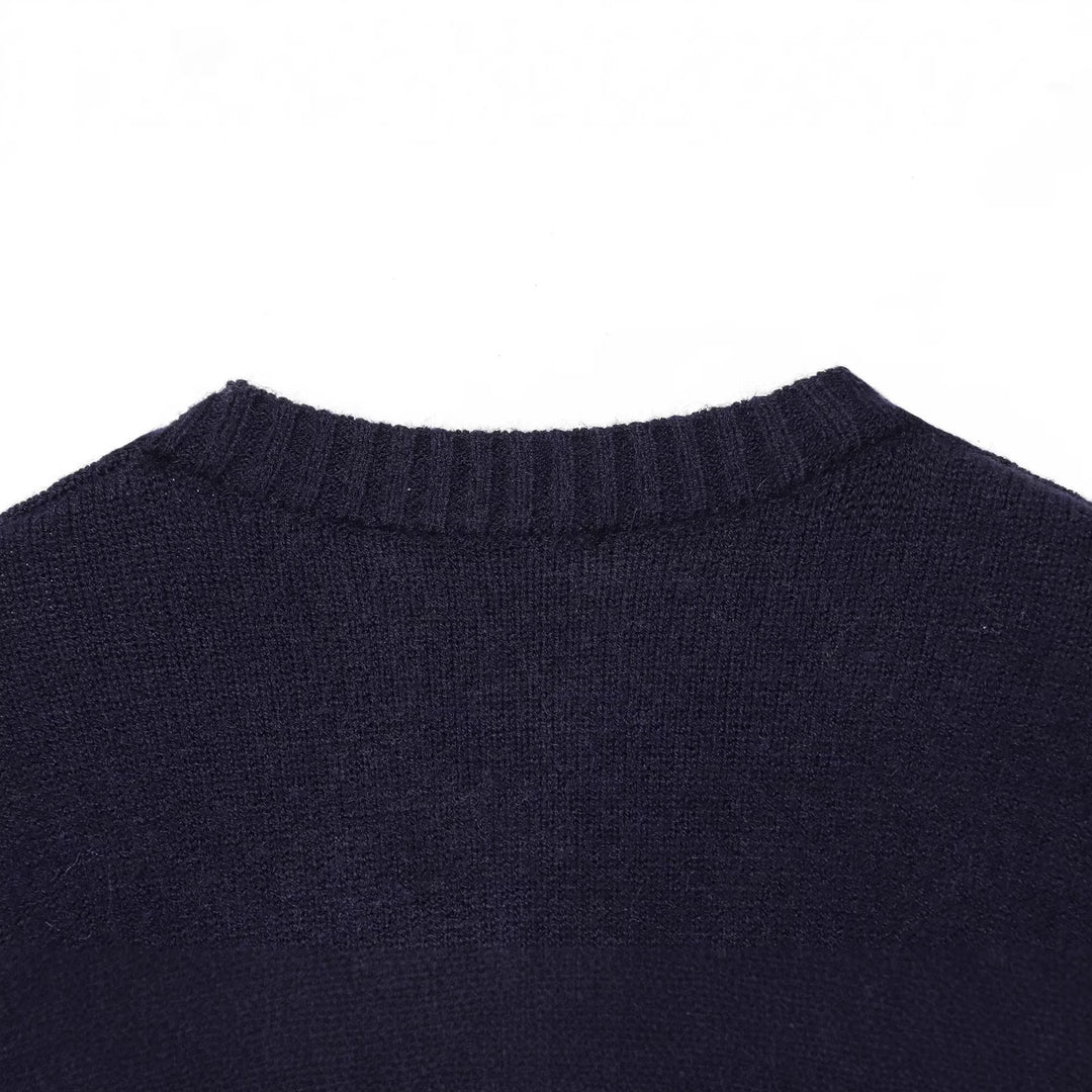 Damen Kurzer Boxy-Strickcardigan mit aufgesetzten Taschen und kontrastierenden Bündchen Echoarchiv