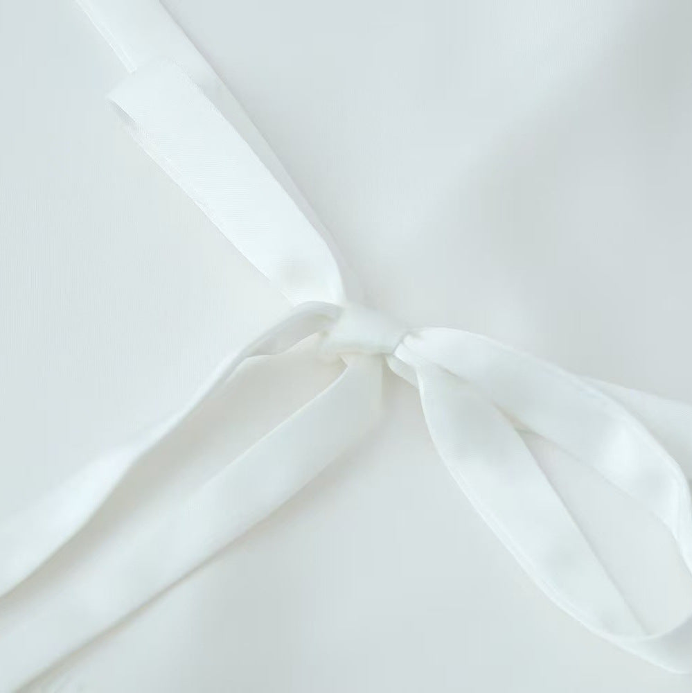 Damen Langärmlige Bluse mit Taillenband und Spitzenbesatz Echoarchiv